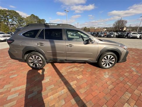 Used 2023 Subaru Outback Limited XT image 23
