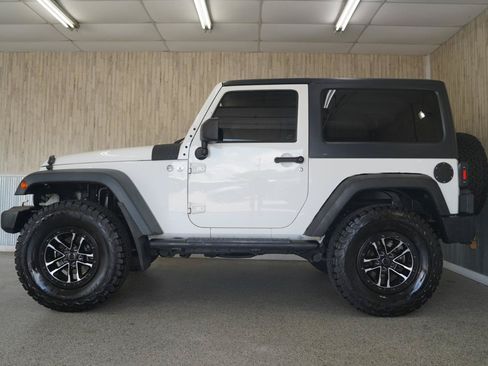 Used 2014 Jeep Wrangler Sport w/ Quick Order Package 24S AWD/4WD image 5