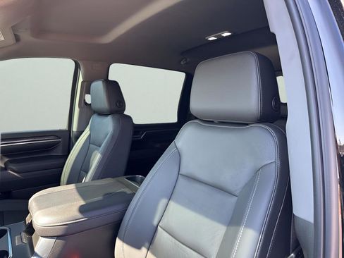 Used 2024 Chevrolet Silverado 2500 LTZ w/ LTZ Plus Package image 26