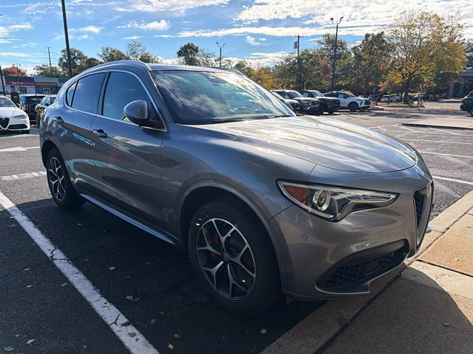 Used 2021 Alfa Romeo Stelvio Ti w/ Active Assist 2 Package TI AWD/4WD image 2