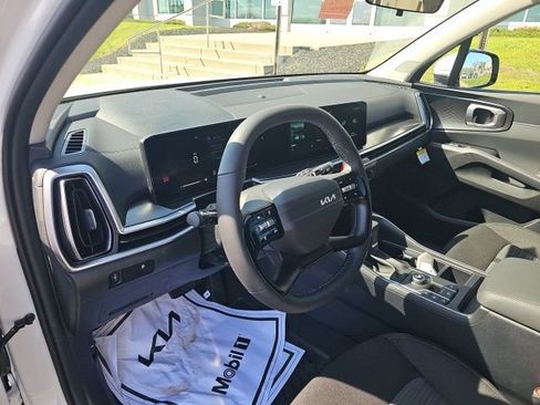 New 2026 Kia Sorento LX FWD image 7