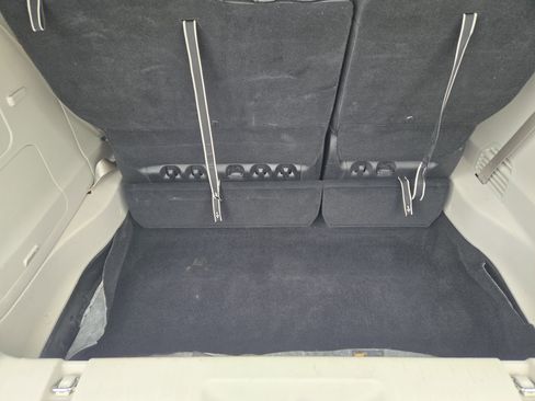 Used 2024 Chrysler Pacifica Select image 36