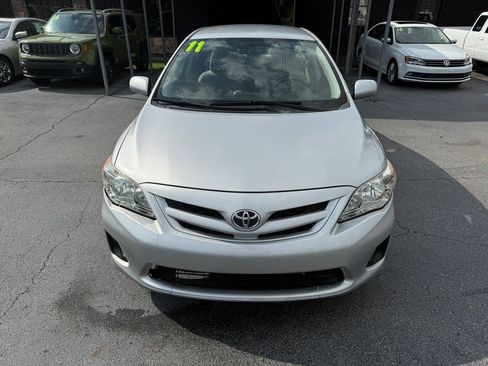 Used 2011 Toyota Corolla LE FWD image 9