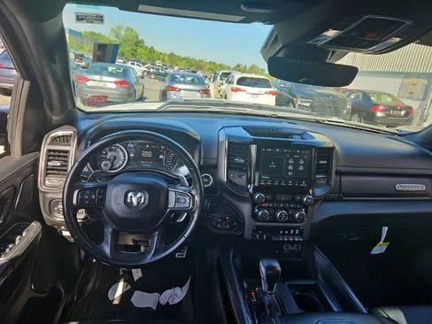 Used 2022 RAM 1500 Laramie AWD/4WD image 8