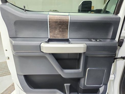 Used 2022 Ford F250 Lariat w/ Lariat Ultimate Package image 38