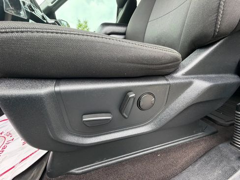 Used 2019 Ford F150 XLT w/ Equipment Group 302A Luxury RWD image 18