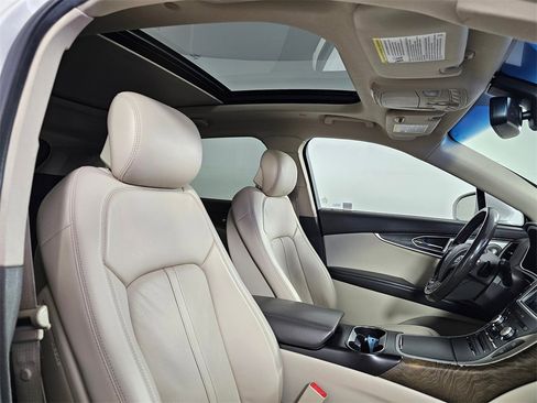 Used 2018 Lincoln MKX Reserve w/ Luxury Package image 12