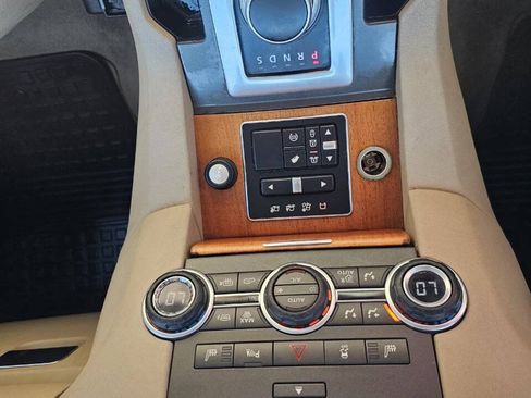 Used 2015 Land Rover LR4 HSE AWD/4WD image 12