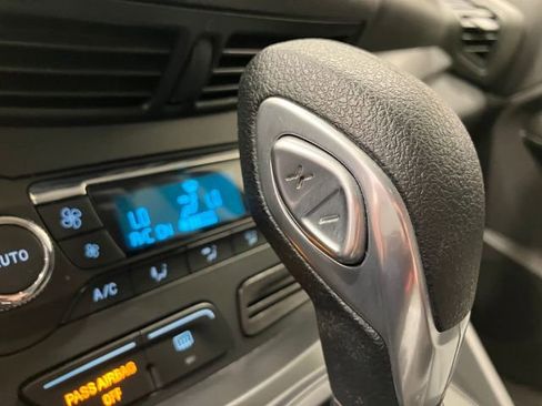 Used 2016 Ford Escape SE w/ Equipment Group 201A AWD/4WD image 32