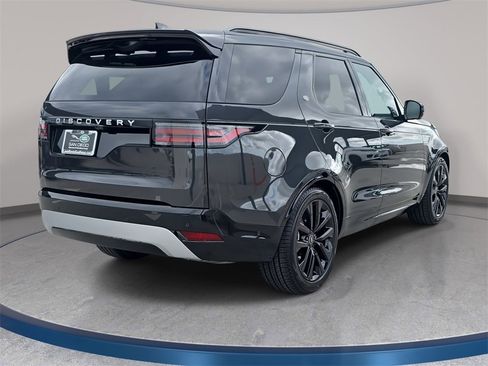 New 2026 Land Rover Discovery Limited Edition image 5