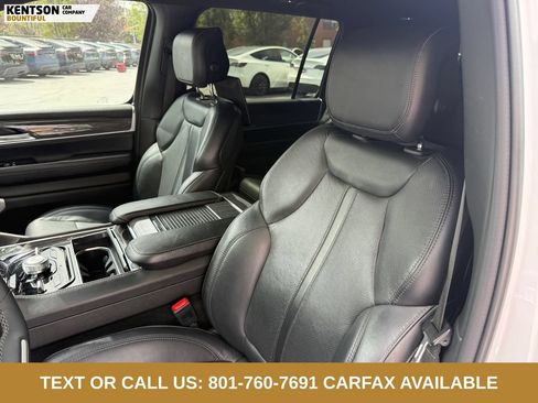 Used 2022 Jeep Wagoneer Series III w/ Rear Seat Video Group 1 AWD/4WD image 28