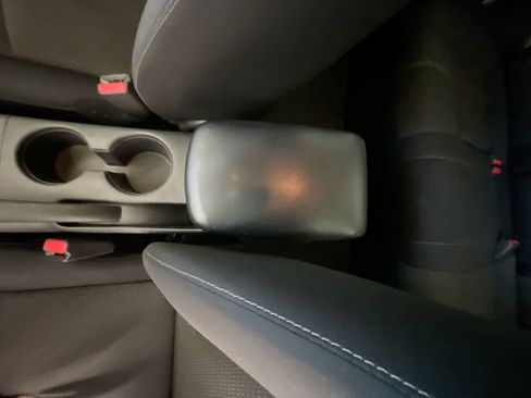 Used 2016 Nissan Sentra S image 19