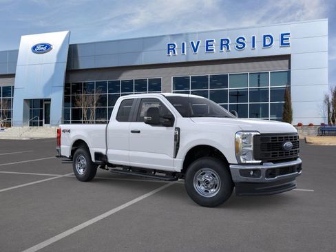 New 2026 Ford F250 XL w/ XL Driver Assist Package AWD/4WD image 1