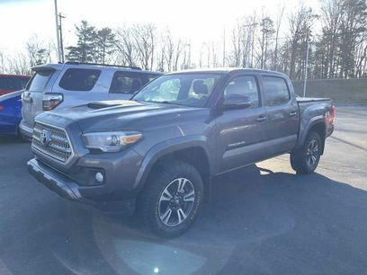 Used 2016 Toyota Tacoma TRD Sport w/ Towing Package