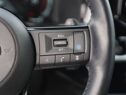 Used 2024 Nissan Pathfinder Platinum FWD image 24