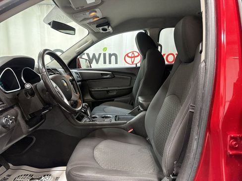 Used 2012 Chevrolet Traverse LT image 33