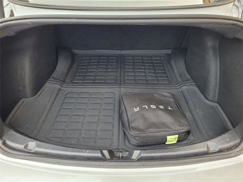 Used 2022 Tesla Model 3 Long Range image 33