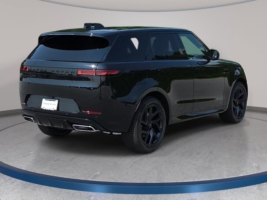 New 2026 Land Rover Range Rover Sport Dynamic SE AWD/4WD image 5
