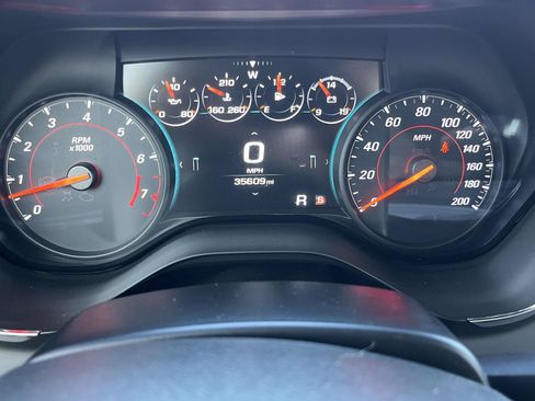 Used 2017 Chevrolet Camaro SS RWD image 25