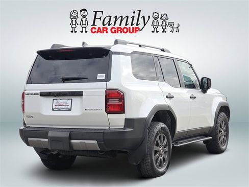 Used 2025 Toyota Land Cruiser image 4