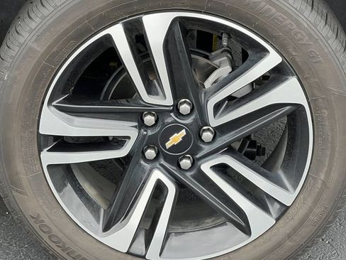 Used 2024 Chevrolet TrailBlazer LT w/ LT Cold Weather Package AWD/4WD image 18