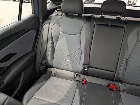 Certified 2025 Volkswagen Tiguan SE R-Line AWD/4WD image 12