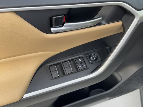 New 2025 Toyota RAV4 XLE image 18