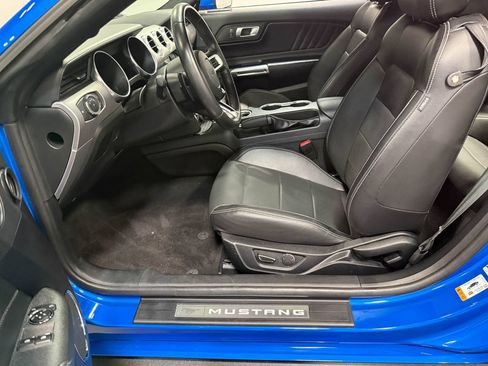 Used 2019 Ford Mustang GT Premium w/ Black Accent Package RWD image 54