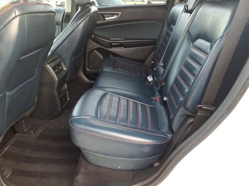 Used 2024 Ford Edge SEL w/ Sport Appearance Package image 17