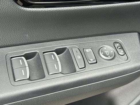 Used 2025 Honda CR-V EX-L image 11