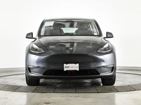 Used 2023 Tesla Model Y Long Range image 2