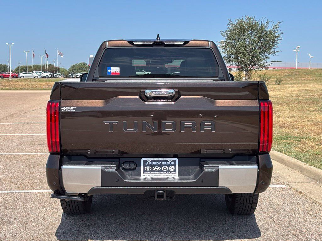 Used 2022 Toyota Tundra Limited w/ Power Package RWD image 6