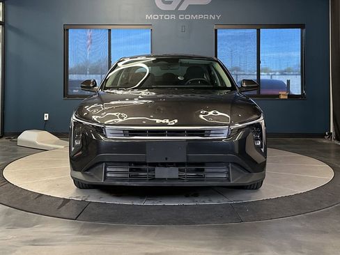 Used 2025 Kia K4 LXS FWD image 8