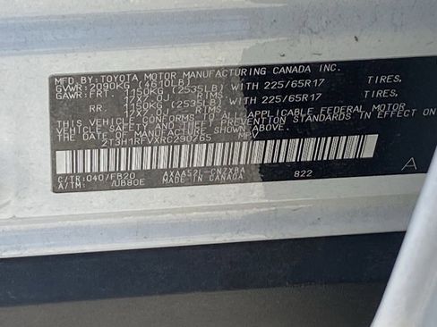 Used 2024 Toyota RAV4 LE image 13