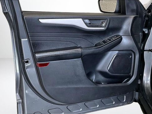 Used 2022 Ford Escape SE w/ Cold Weather Package image 20