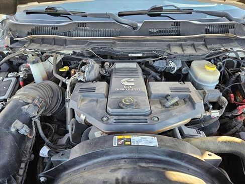 Used 2018 RAM 2500 Laramie w/ Sport Appearance Group image 18