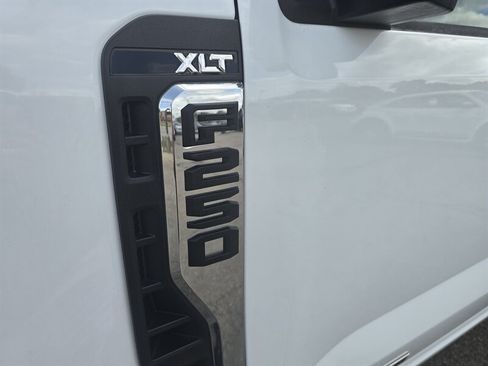 Used 2026 Ford F250 XLT AWD/4WD image 30