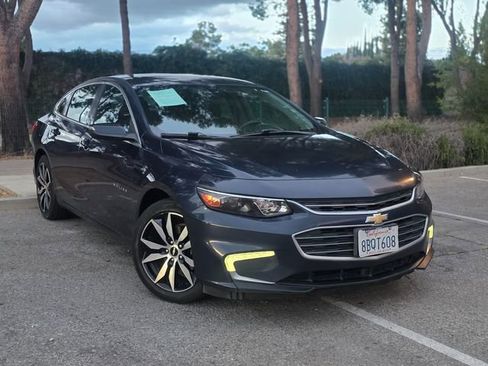Used 2017 Chevrolet Malibu LT w/ Sport Package FWD image 1