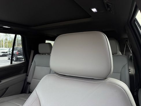 Used 2021 Chevrolet Tahoe Z71 w/ Z71 Signature Package image 23