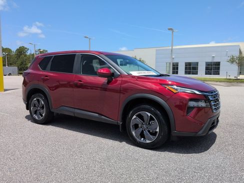 Used 2026 Nissan Rogue SV FWD image 3