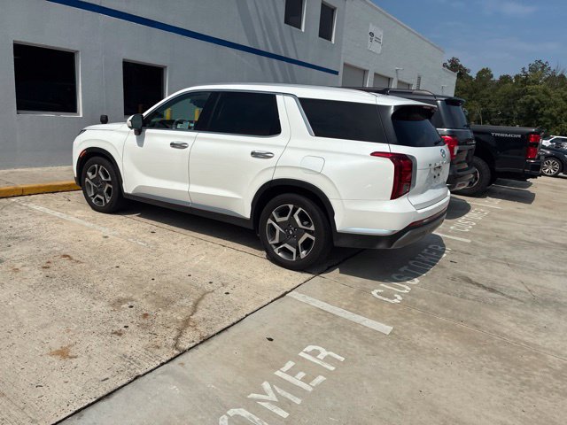 Used 2024 Hyundai Palisade Limited FWD image 17