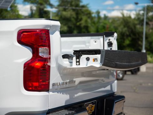 New 2026 Chevrolet Silverado 1500 LT w/ Z71 Off-Road Package AWD/4WD image 9