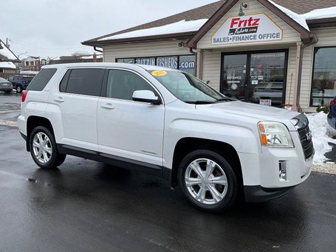 Used 2017 GMC Terrain SLE image 32
