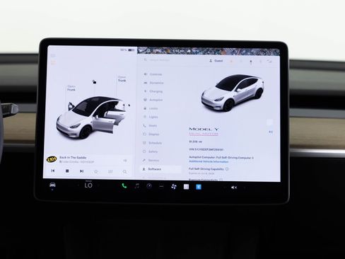 Used 2021 Tesla Model Y Performance AWD/4WD image 36