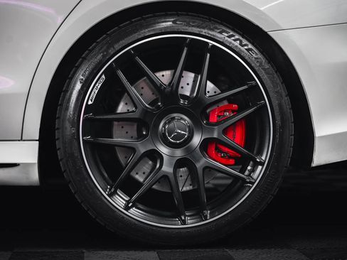 Used 2018 Mercedes-Benz E 63 AMG S image 16