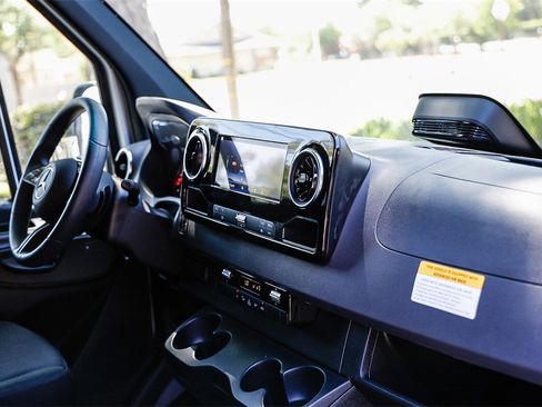 New 2025 Mercedes-Benz Sprinter 2500 image 11