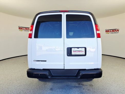 Used 2018 Chevrolet Express 2500 Extended w/ Driver Convenience Package image 6