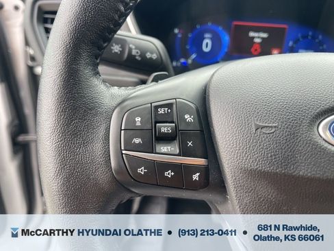 Used 2020 Ford Escape Titanium image 25