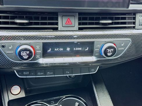 Used 2021 Audi S4 Premium Plus w/ Premium Plus Package image 12
