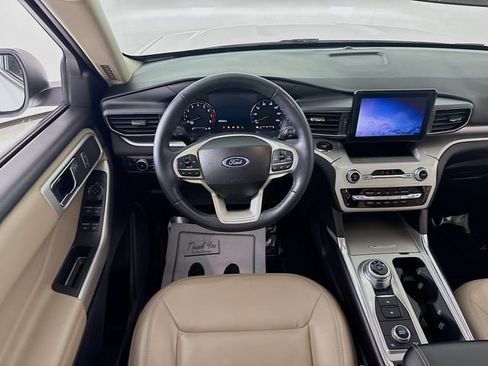 Used 2022 Ford Explorer XLT w/ Equipment Group 202A image 22